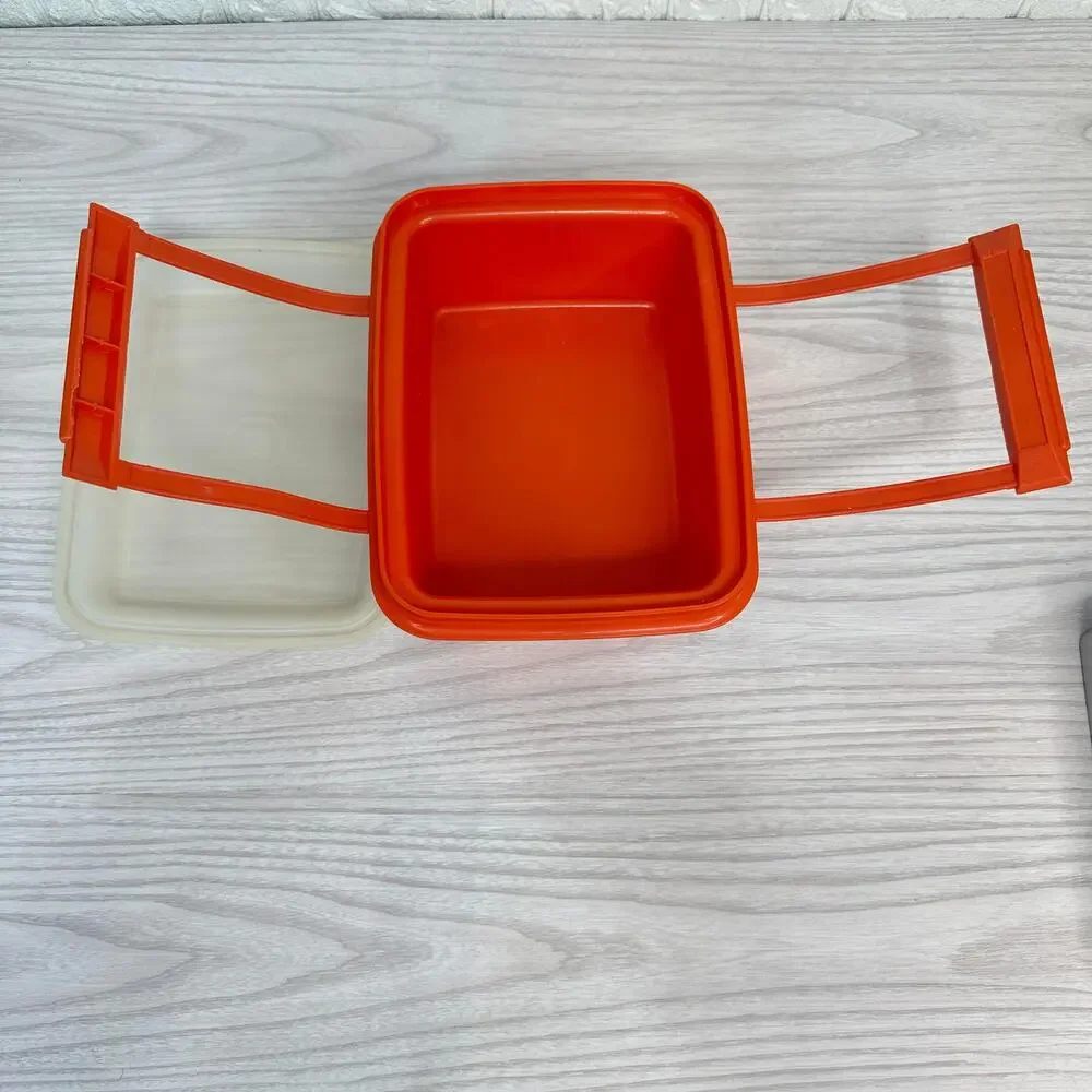 VTG Tupperware Pak N Carry Lunch Box with Carrying Handle Red White Rectangular